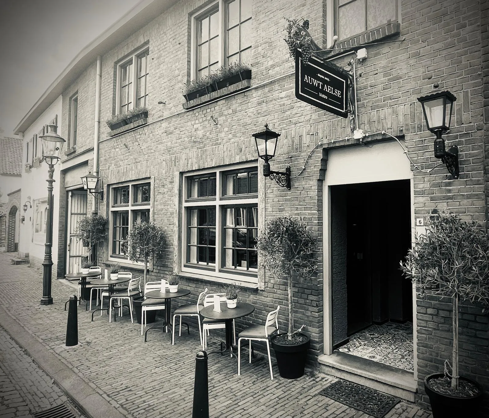 Auwt Aelse Restaurant